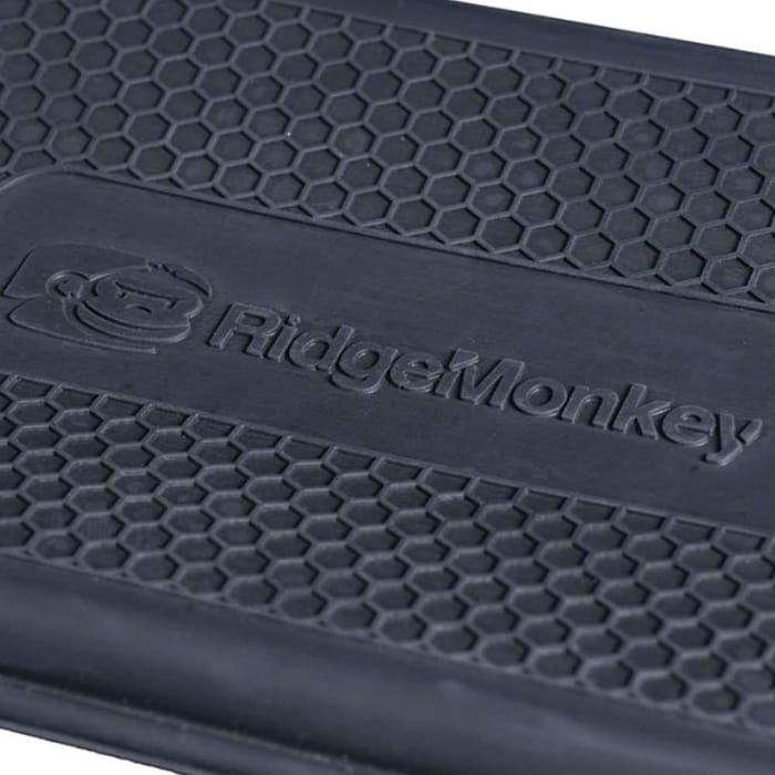 RidgeMonkey CoZee Hot Water Bottle Close Up 3