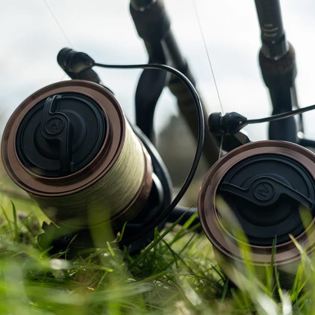OMC Black Pearl Big Pit Reel
