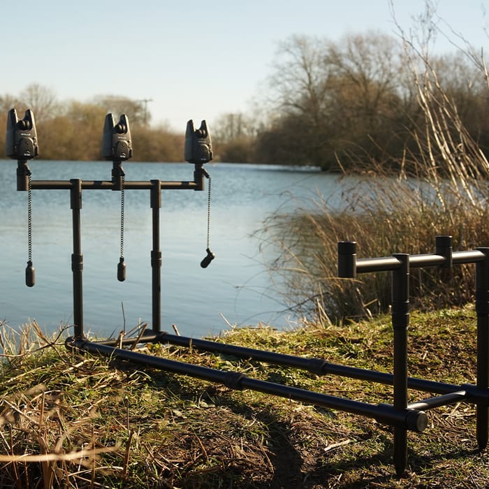Skills Black Jack Rod Pod - 3 Rod In Use 1