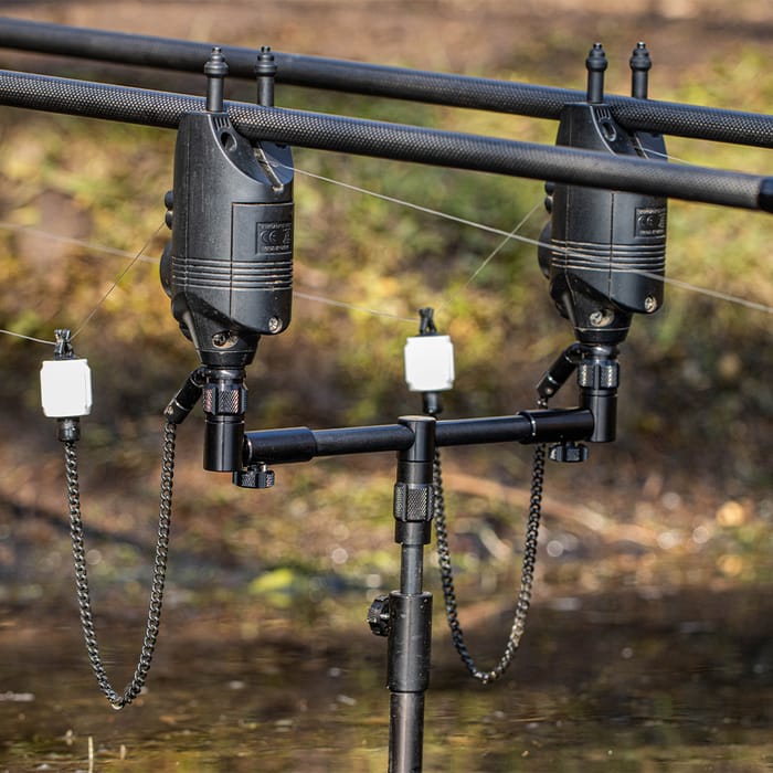 Solar Black-Lite Pro-Loc 2 Rod Adjustable Fishing Buzzer Bar In Use 3
