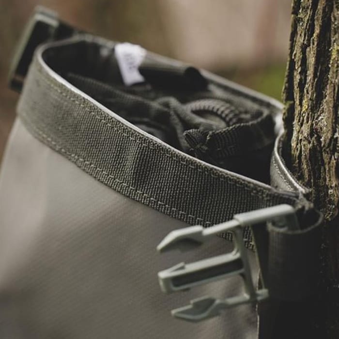 Solar Tackle SP Net Retainer Storage Sleeve 1