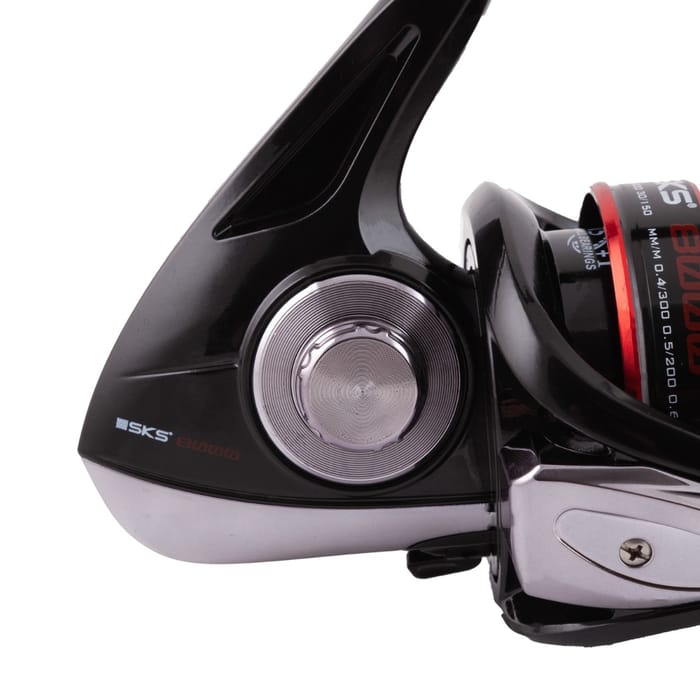 Sonik SKS Black Surf Reel 8000 Close Up 1