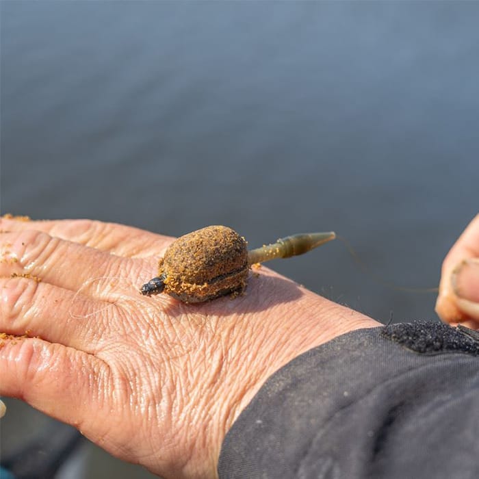 Sonubaits Match Method Fishing Mix Marine 2kg In Use