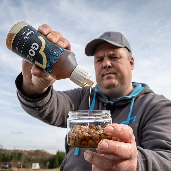 Spotted Fin GO2 Pellet Oil 250ml In Use