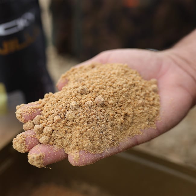 Sticky Baits Manilla Spod & Bag Mix 2.5kg Close Up 2