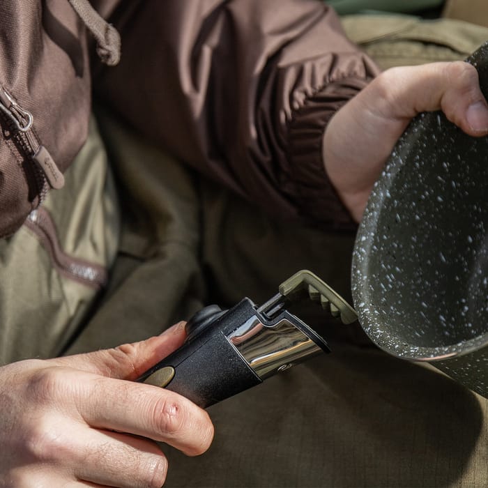 Trakker Armolife Fishing Cookset Handle In Use 2