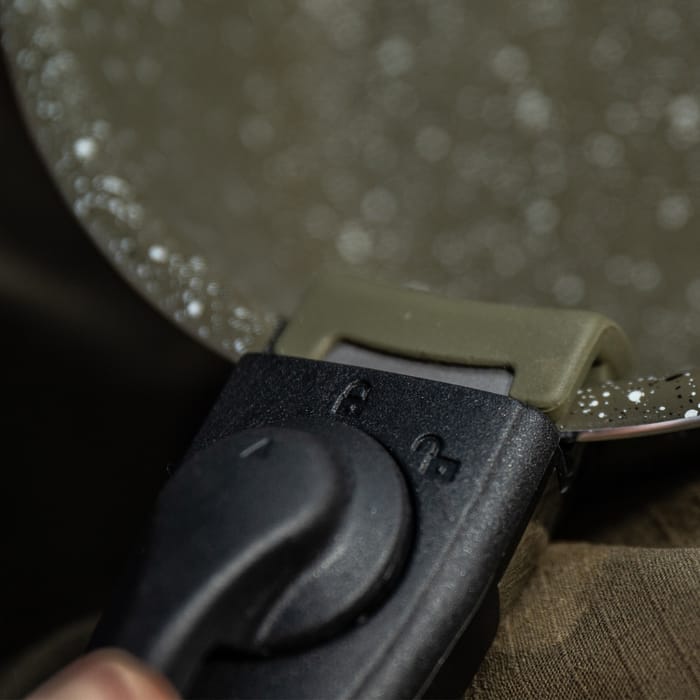 Trakker Armolife Fishing Cookset Handle In Use 5