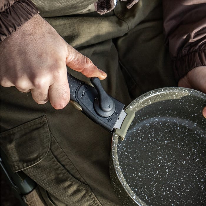 Trakker Armolife Marble Fishing Cookset In Use 3