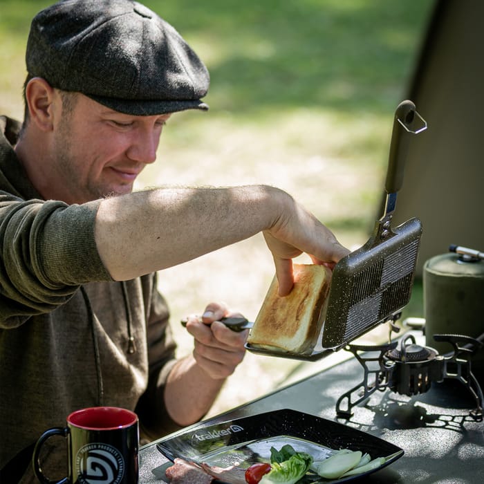 Trakker Armolife Marble Sandwich Fishing Toaster In Use 7