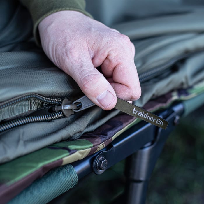 Trakker Big Snooze Plus Sleeping Bag Zips
