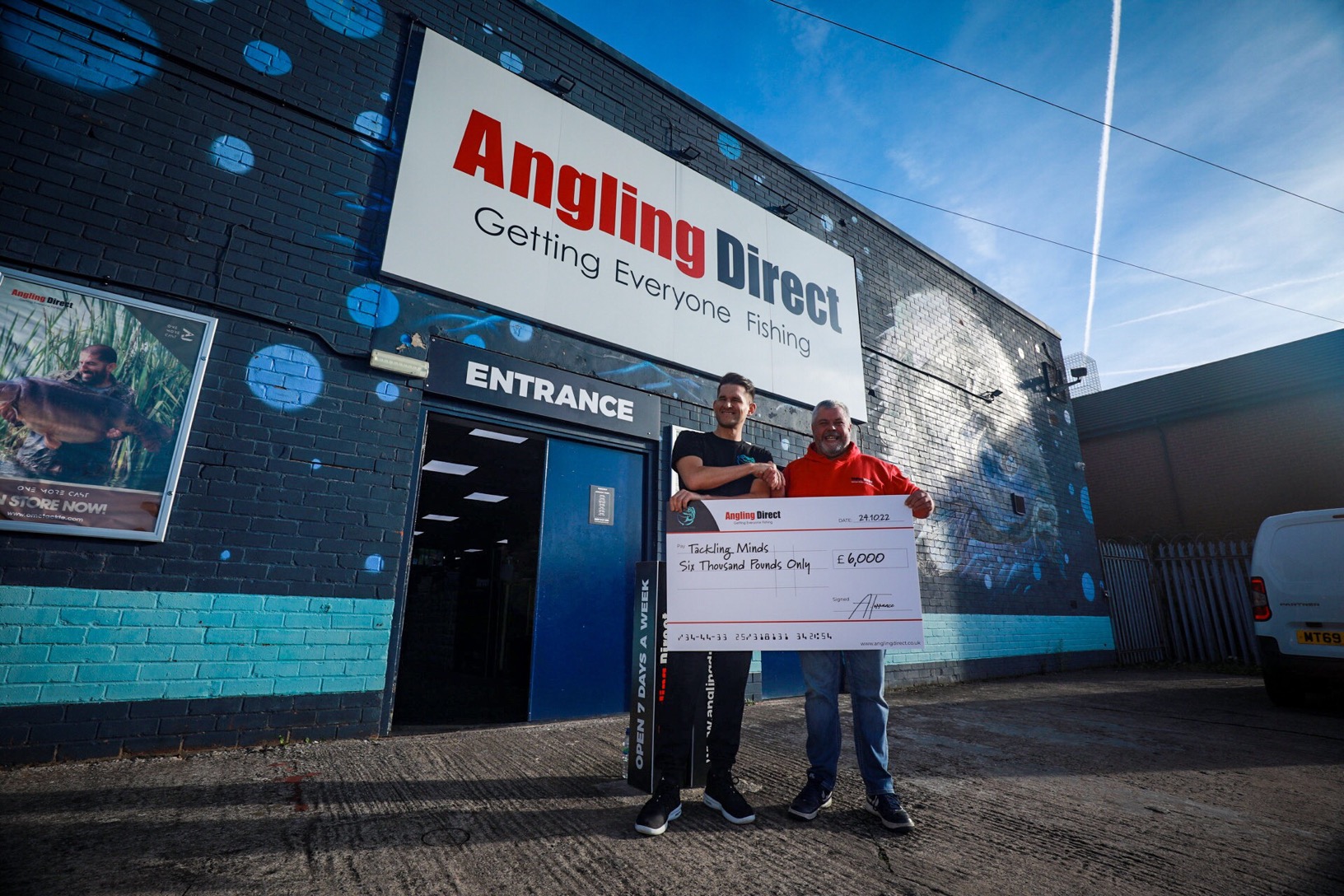 Angling Direct Donates 6k to Tackling Minds