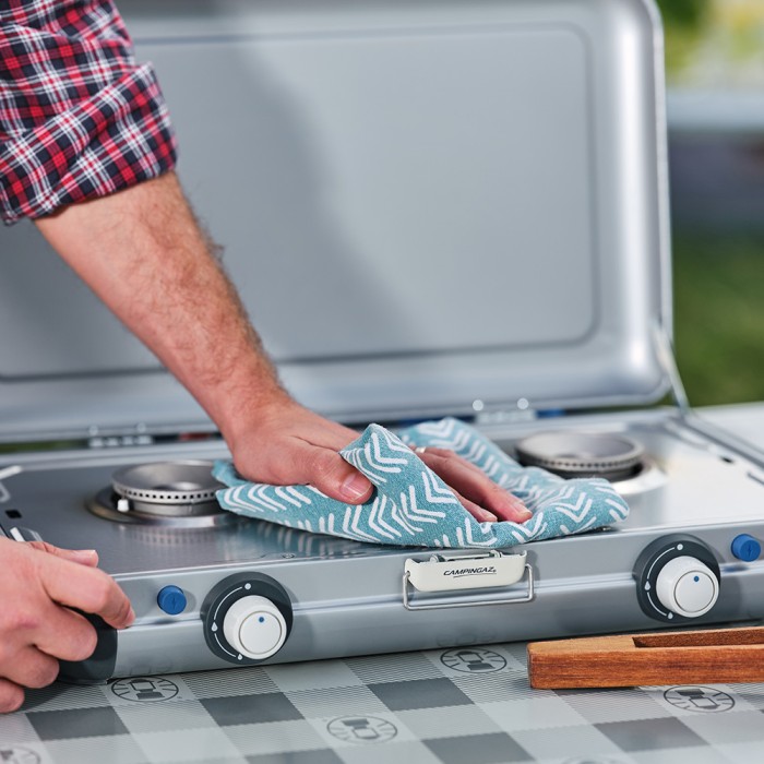 Campingaz Camping Kitchen 2 Grill & Go Stove In Use 3