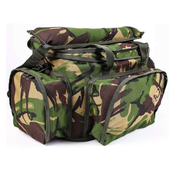 Cotswold Aquarius Woodland Camo Dlx Cool Bag 3 Pocket 1