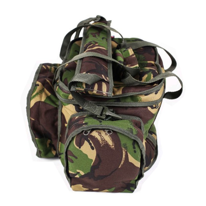 Cotswold Aquarius Woodland Camo Dlx Cool Bag 3 Pocket 4