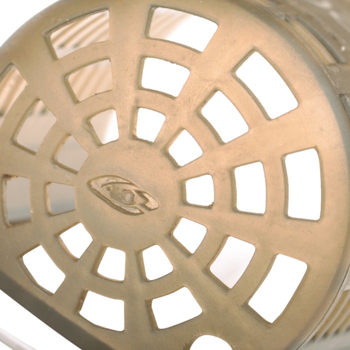 Cresta Accelerate Jail Feeder Small Close Up