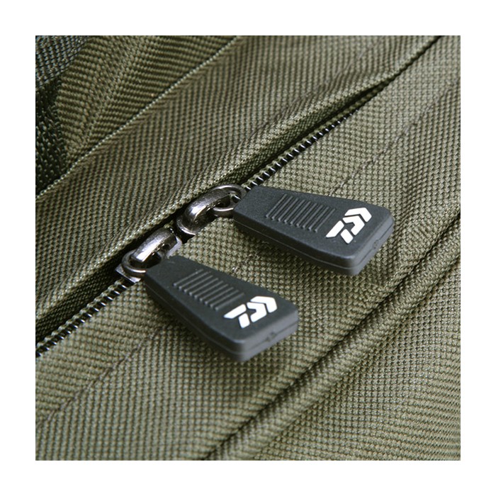 Daiwa Black Widow Fishing Carryall Durable Zips