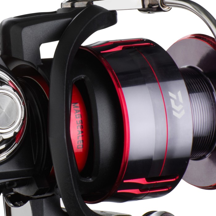 Daiwa 17 Fuego LT Reel Close