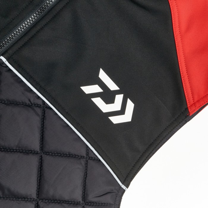 Daiwa Gilet Logo