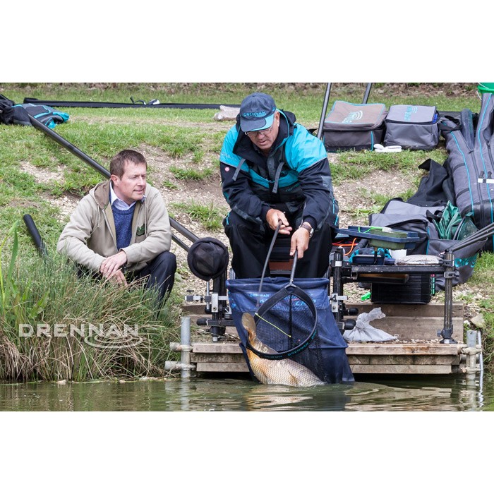 Drennan Acolyte 16m Pole Package In Use 3