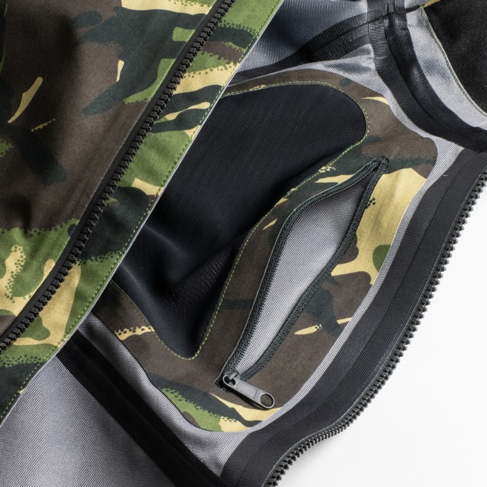 Fortis Marine Fishing Jacket DPM Close Up Zip 2