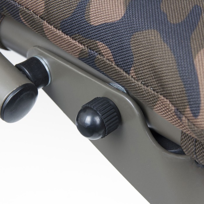 Fox Camo FX Supa Recliner Chair Close Up 3