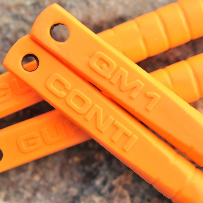 Guru QM1 Fishing Hook Disgorger Close Up 2