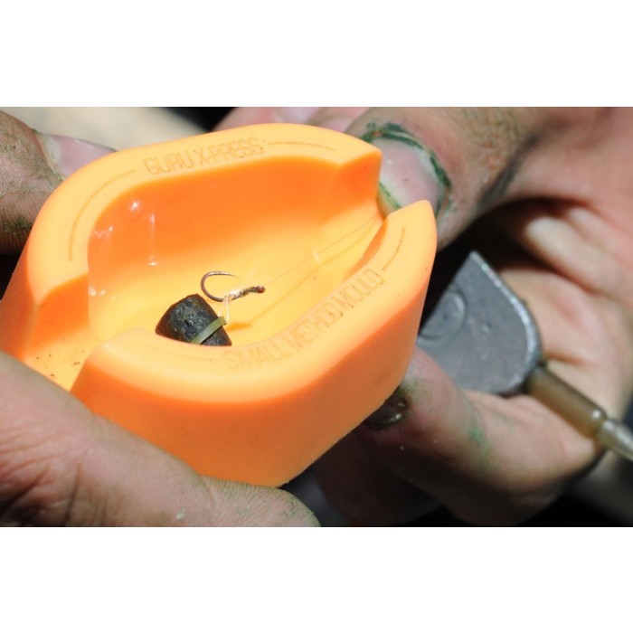 Guru X-Press Method Fishing Moulds In Use 1