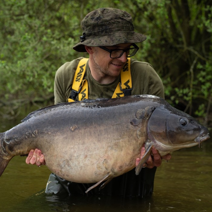 Korda LE Boonie Fishing Hat Digi Kamo In Use 1