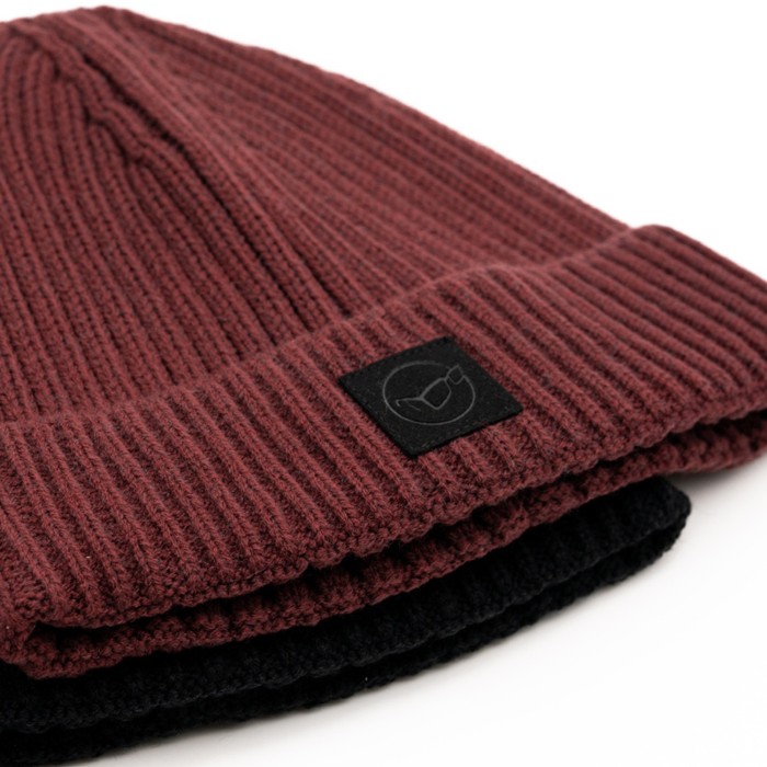 Korda LE Fishermen Beanie Fishing Hats Up Close 2