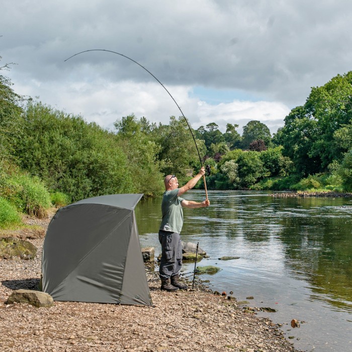 Korum Pentalite Brolly Fishing Shelter 50 Inch In Use 4