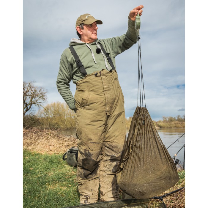 Korum Roving Weigh Sling On Scales