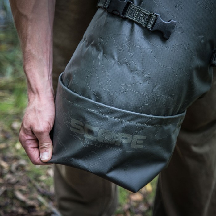 Nash Scope Black Ops Refresh Water Bucket In Use 2