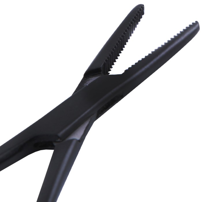 Phoenix 12cm Black Straight Forceps Close Up