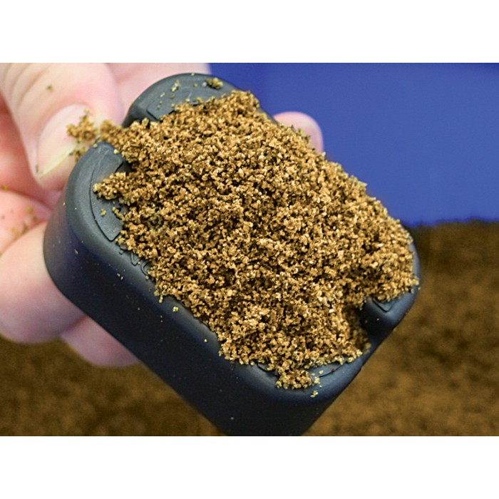 Preston In-Line Flat Method Fishing Feeder X-Large In Use 2