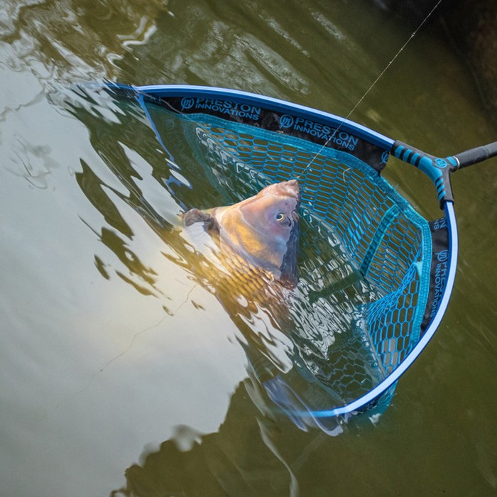 Preston Latex Carp Landing Net In Use