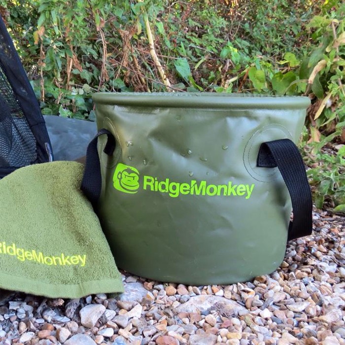 Ridgemonkey Collapsible Water Bucket In Use 2