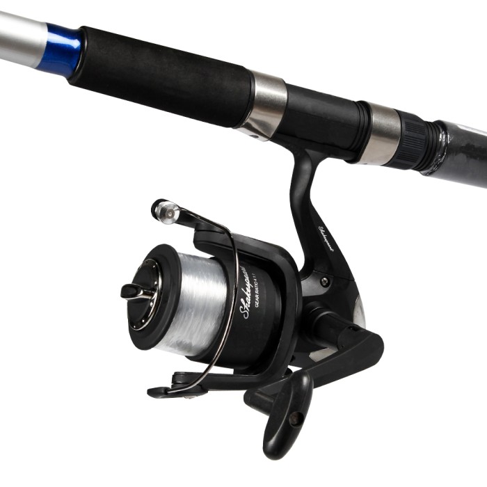 Shakespeare Catch More Fish 2 12ft Surf Rod Reel Close Up