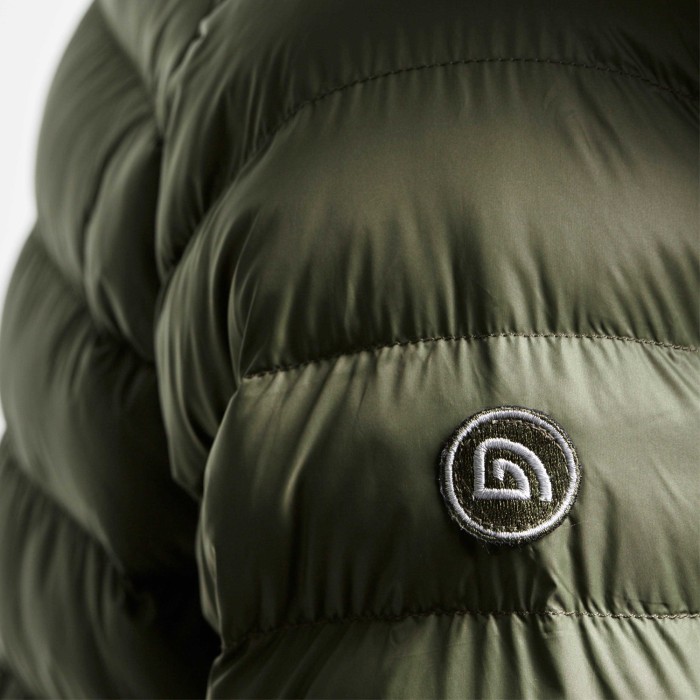 Trakker Base XP Jacket Close Up Arm