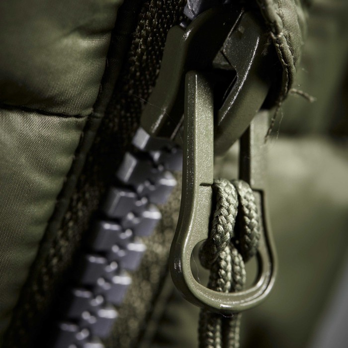 Trakker Base XP Jacket Close Up Zip 2