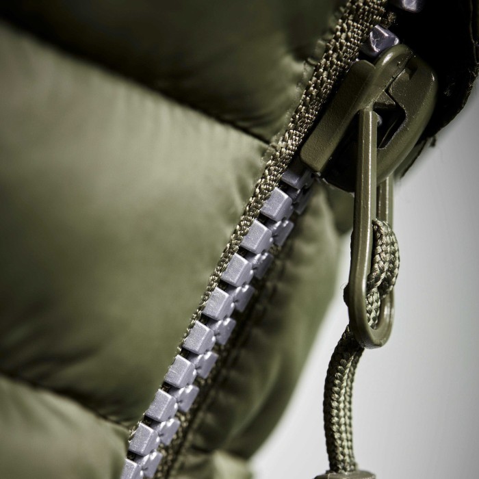 Trakker Base XP Jacket Close Up Zip 3