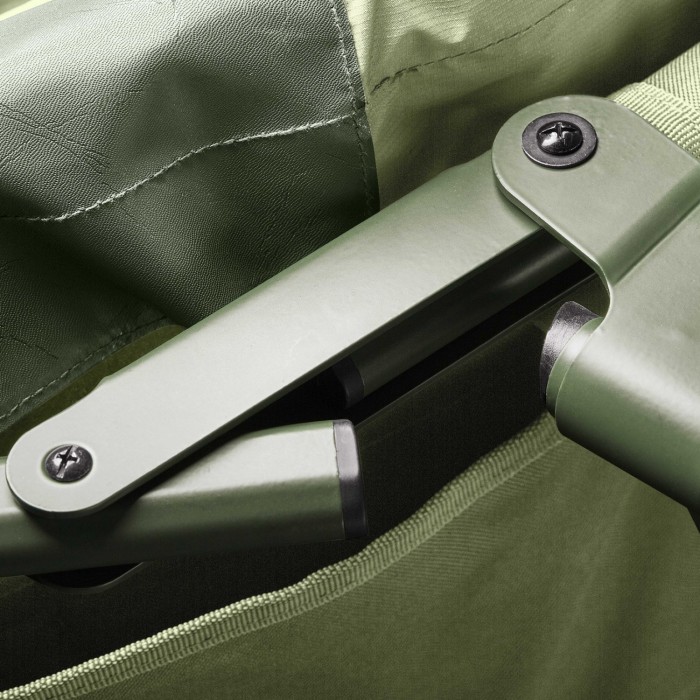 Trakker RLX Oval Bed System Close Up