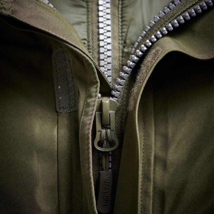 Trakker Summit XP Fishing Jacket Close Up Zip 1