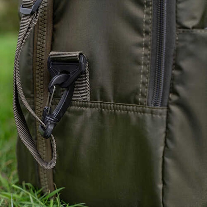 Avid Carp Revive Fishing Unhooking Mat  Close Up Strap Clip