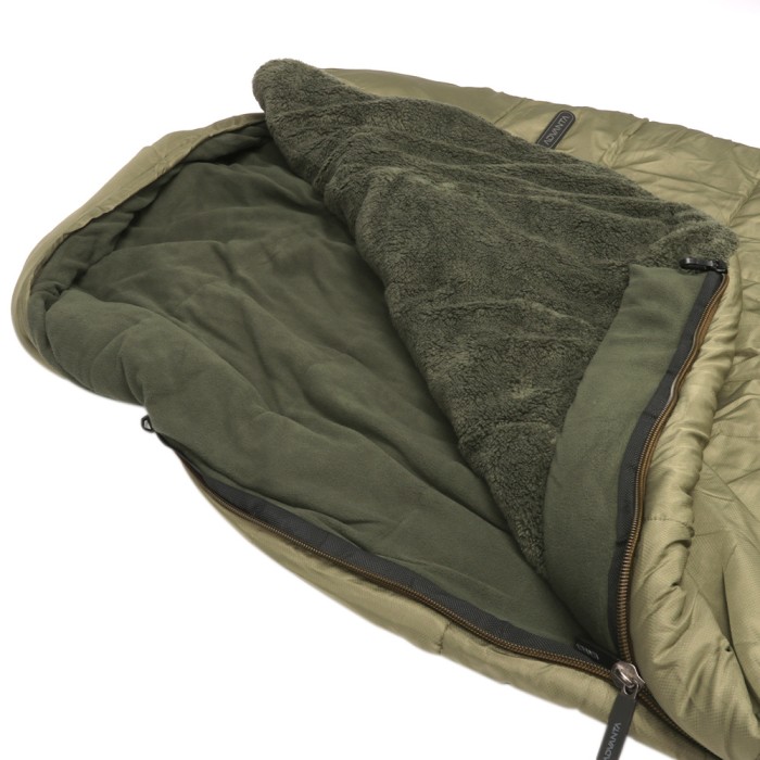 Advanta 4 Season Green Sleeping Bag Close Up 1