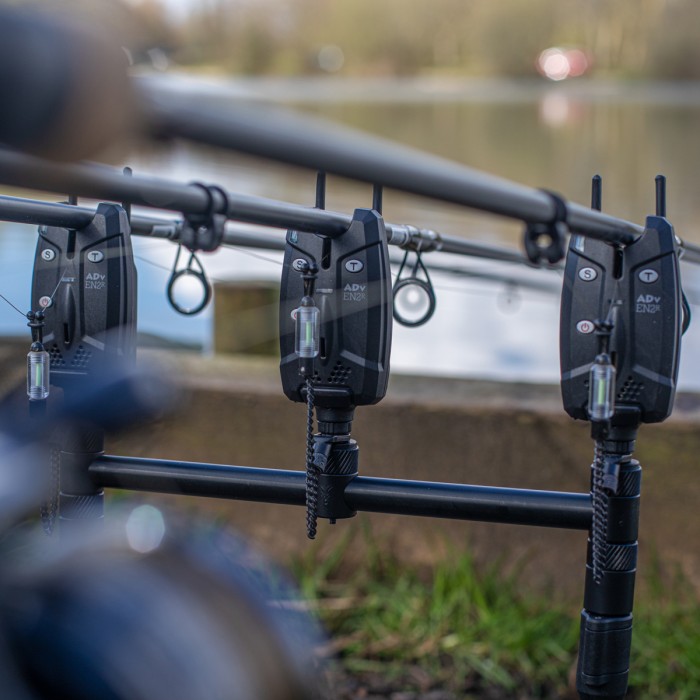 Advanta Endurance EN2R Bite Alarm & Receiver Set Blue (3+1) In Use