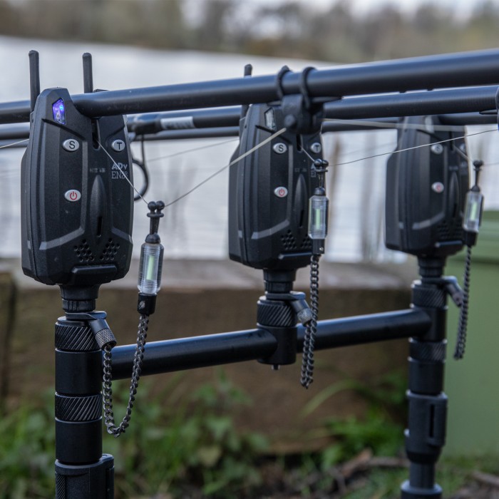 Advanta Endurance EN2R Bite Alarm & Receiver Set Blue (3+1) In Use 2