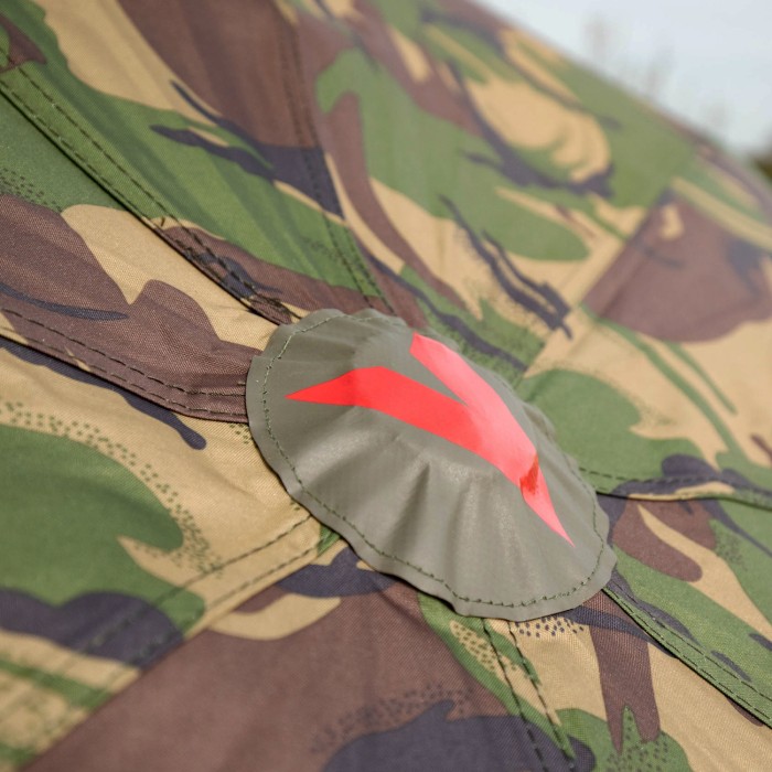 Advanta Discovery CCX DPM Low Rider Fishing Brolly V Logo