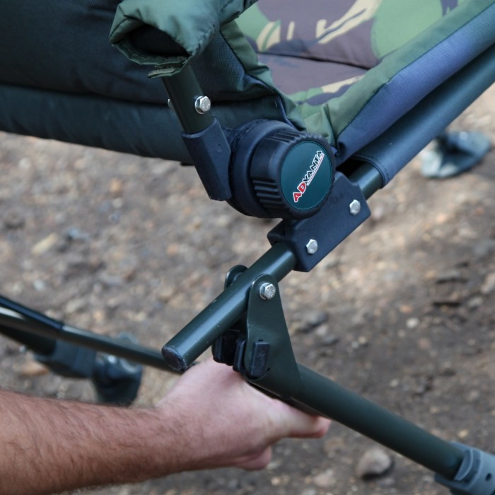 Advanta Discovery CCX DPM Relaxa Fishing Chair Close Up 3