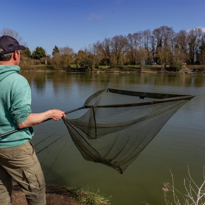 Advanta Discovery CX Landing Net 42'' (107cm) Lifestyle  2