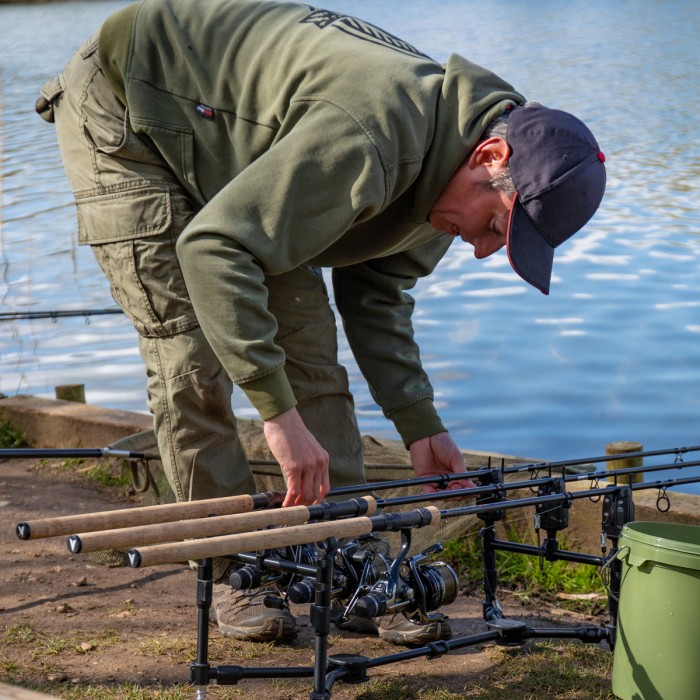 Advanta Discovery RVS Twin Tip Fishing Rods Lifestyle  6